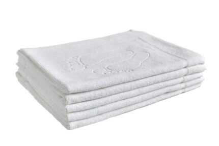 Dywanik hotelowy bawełniany 50x70 to idealne rozwiązanie do hoteli i SPA. Miękki, trwały dywanik łazienkowy z bawełny, doskonały do intensywnego użytkowania.